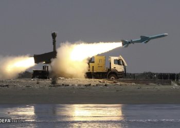 Iran Strengthens Forces in Strait of Hormuz with Advanced Anti-Ship Missiles