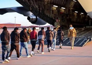 Third Flight: 40 Iranians to Be Deported from US on Sunday