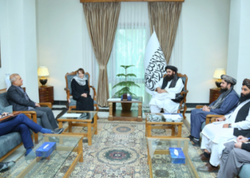 Afghan Foreign Minister Muttaqi Bids Farewell to UN Humanitarian Coordinator Ratwatte in Kabul